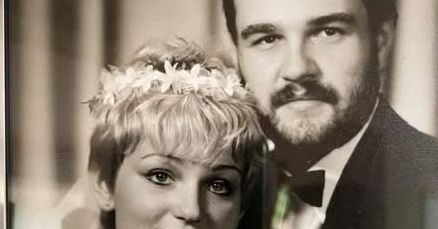 Cezary Żak sprzeciwił się matce. Na ślub musiał zarobić