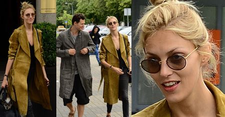 Anja Rubik w Warszawie w długim płaszczu (FOTO)