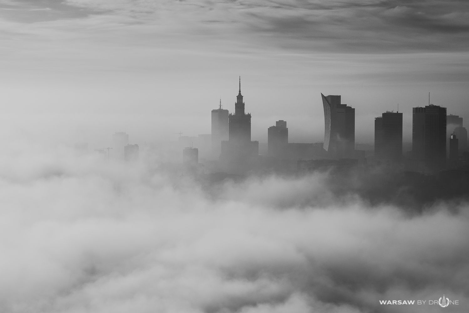 Poznajesz to miasto? Rafał Ganowski opowiedział nam o projekcie "Warsaw By Drone" 12
