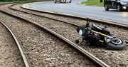 Warszawa: Wypadek przy Ogrodzie Saskim. Nie opanował motocykla na łuku