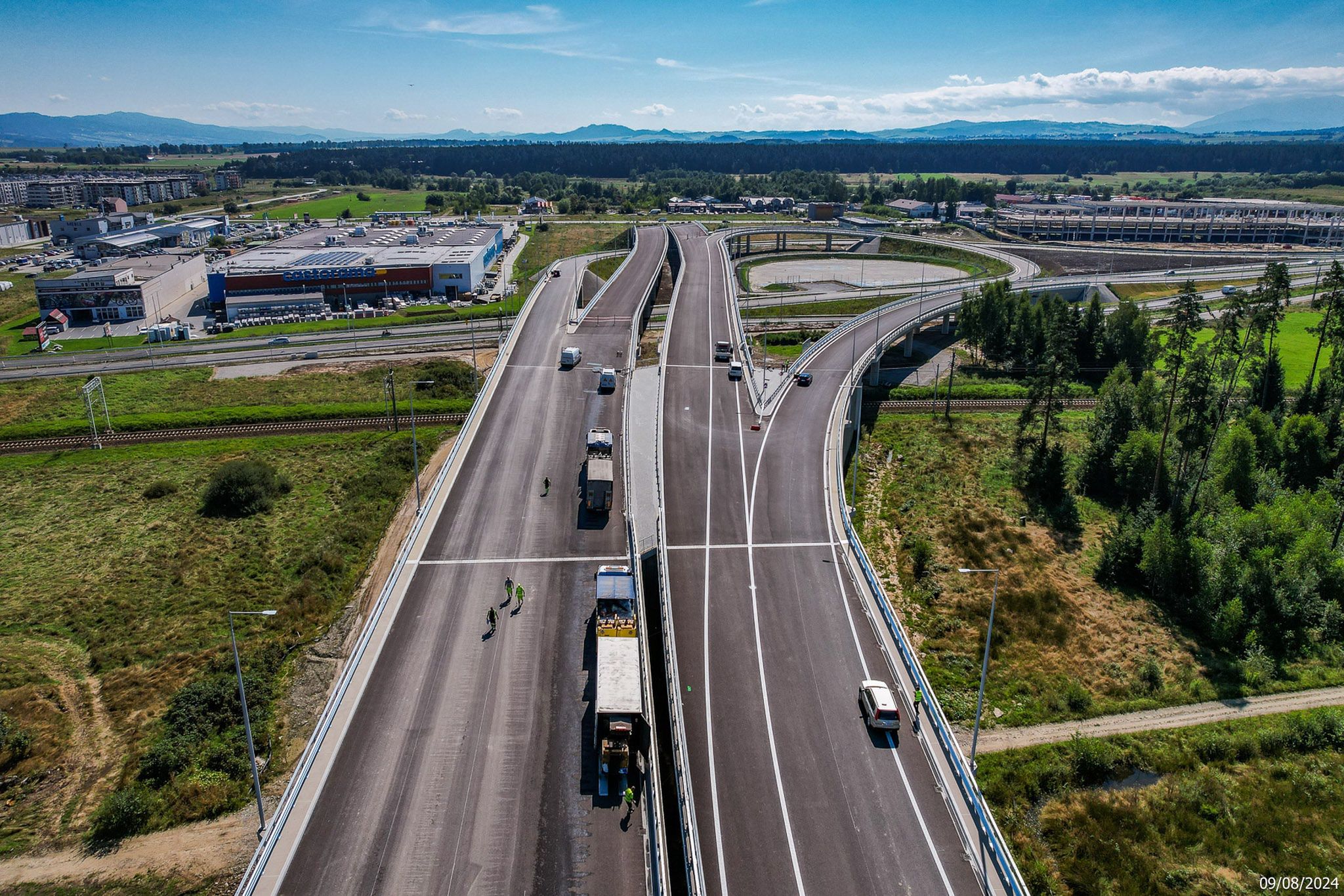 Nowa zakopianka na kilka tygodni przed otwarciem