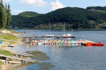 Turystyczna rewolucja nad Jeziorem Rożnowskim. Nowa plaża w Gródku