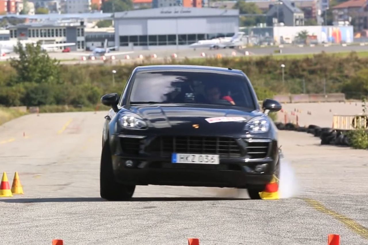 Porsche Macan i problemy z testem łosia