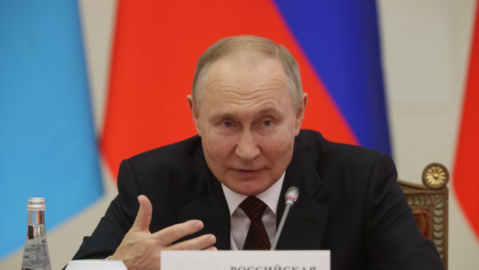 SAINT PETERSBURG, RUSSIA - DECEMBER 26: (RUSSIA OUT) Russian President Vladimir Putin speeches during the Informal Summit of the Commonwealth of Independent States (CIS) on December 26, 2022 in Saint Petersburg, Russia. President Putin arrived in Saint Petersburg to hold the annual leaders summit of ex-Soviet states. (Photo by Contributor/Getty Images)