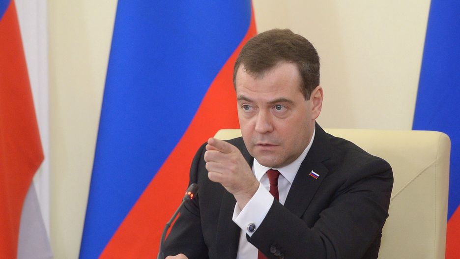 Russian Prime Minister Dmitry Medvedev visits Crimeaepa04148299 Russian Prime Minister Dmitry Medvedev speaks during a special government meeting on Crimean development, as he visits Simferopol, Crimea, Ukraine, 31 March 2014. The US and European Union imposed targeted sanctions on Russia after it annexed the Crimea peninsula from Ukraine following the ouster of Ukraine's pro-Russian president by pro-EU protesters. Russia has defended the move as reflecting the will of Crimeans.  EPA/ALEXANDER ASTAFYEV / RIA NOVOSTI / GOVT. PRESS SERVICE / POOL MANDATORY CREDIT: RIA NOVOSTI POOL 
Dostawca: PAP/EPA.ALEXANDER ASTAFYEV / RIA NOVOSTI / GOVT. PRESS SERVICE / POOL