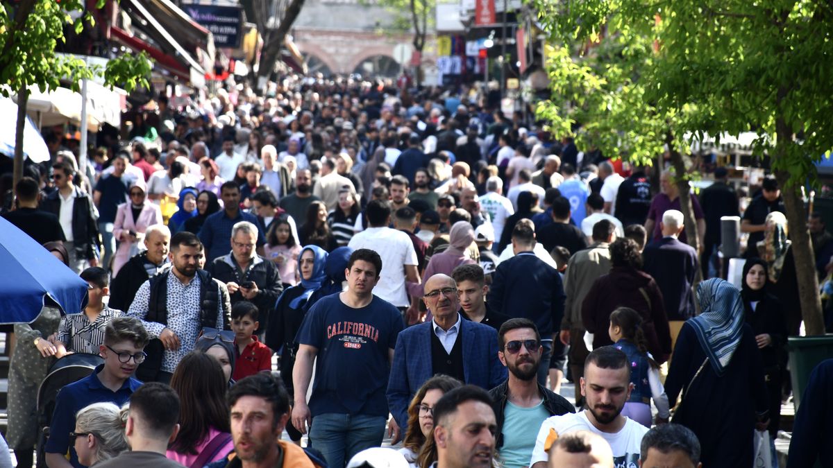 Miliony Turków mają problem, aby związać koniec z końcem - podają media