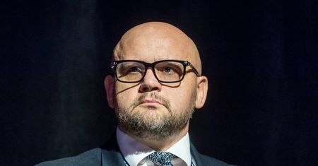 Były naczelny "Super Expressu" odchodzi z agencji Hofmana. Chce wrócić do dziennikarstwa