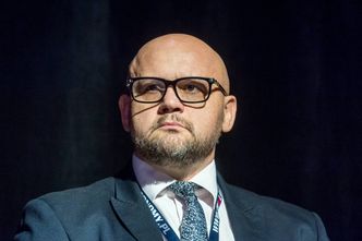 Były naczelny "Super Expressu" odchodzi z agencji Hofmana. Chce wrócić do dziennikarstwa