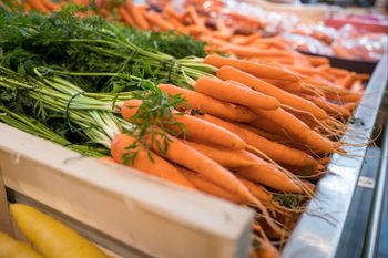 Wydaliśmy 147 mln zł na marchew z importu. Padł rekord