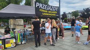 Grójec: Supercar Taxi na Rynku Miejskim. Moc atrakcji