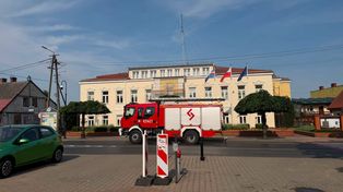 Podejrzenie podłożenia ładunku wybuchowego. Akcja służb w centrum Gostynina