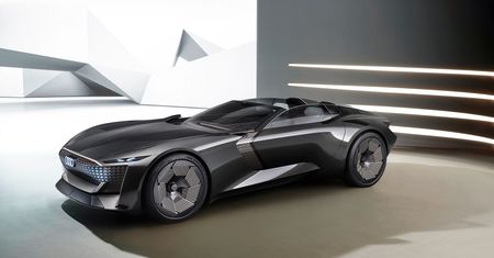 Audi Skysphere wygląda jak klasyczne GT, ale zmienia swoją długość. Coś jest na rzeczy