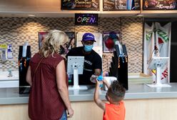 Koronawirus. Walka o szczepionkę w USA. Zamożni pacjenci oferują pieniądze, by znaleźć się w kolejce