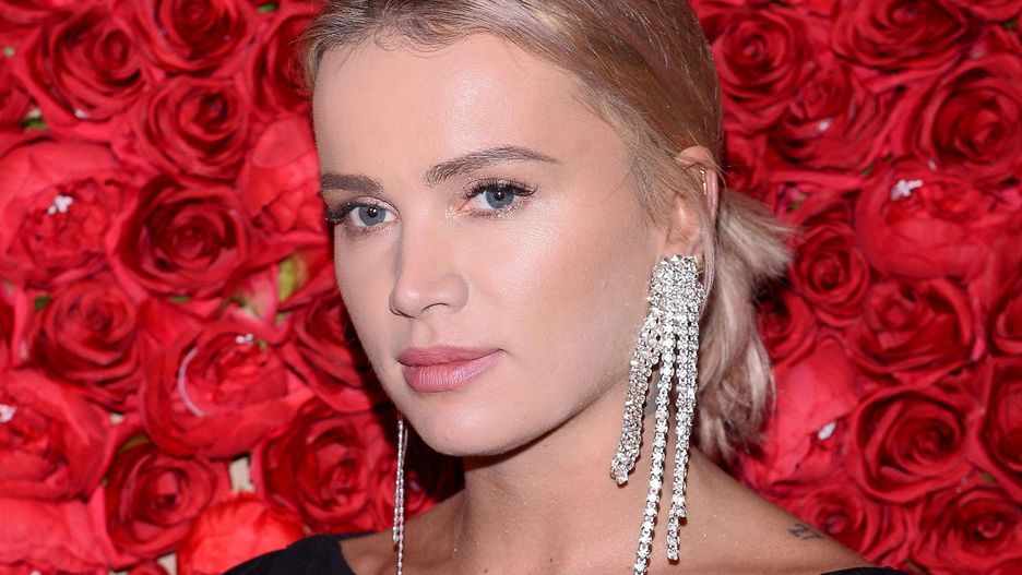 Julia Kuczyńska i Sebastian Fabijański na romantycznej fotografi