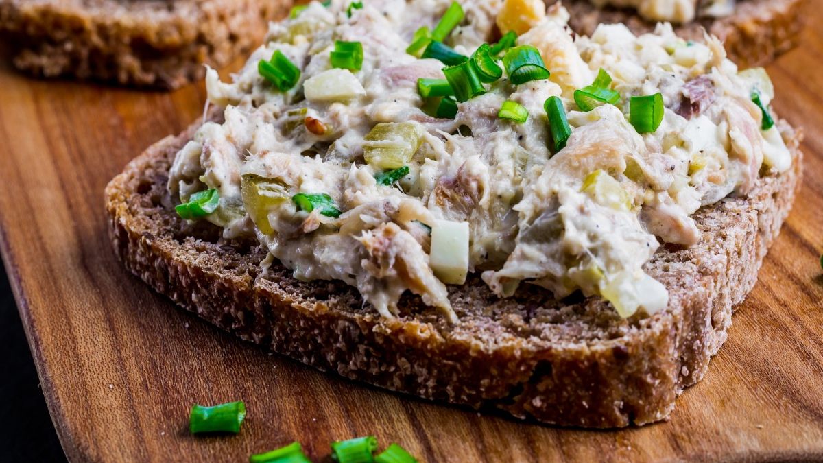 Pasta na kanapki z wędzonej makreli