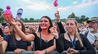 Pełen scenicznej ekspresji koncert duetu Alien x Majtis oraz występ zespołu ChaoSfera. Dni Jasła popsuła trochę ulewa