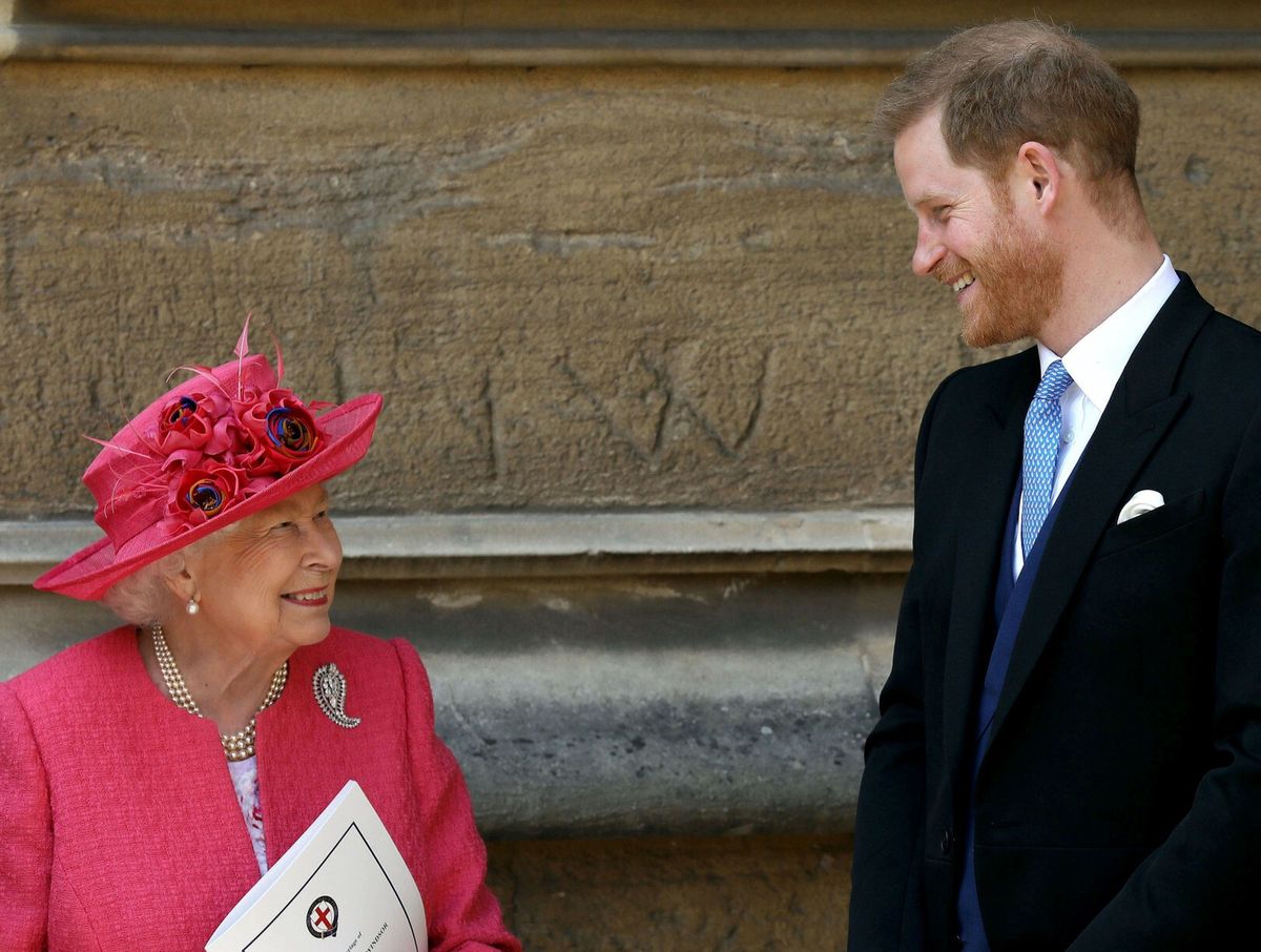 Królowa Elżbieta i jej wnuk Harry