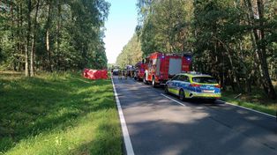 Zderzenie czołowe na DW 188. Droga między Żeleźnicą a Krajenką całkowicie zablokowana