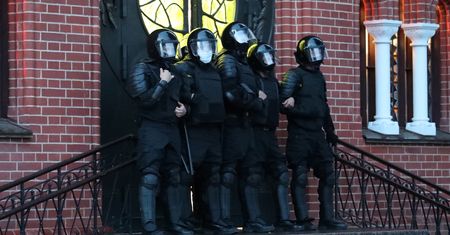 Białoruś. Andrzej Zaucha zatrzymany w Mińsku. Dziennikarz TVN: nie było nacisków, zastraszania, sprawdzono nam dokumenty i wypuszczono