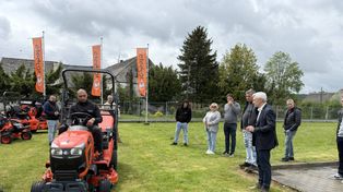 Legnica: Spółdzielnie stawiają na profesjonalne kosiarki