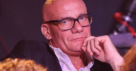 Piotr Zelt przed sądem. Został oskarżony o znieważenie funkcjonariuszki