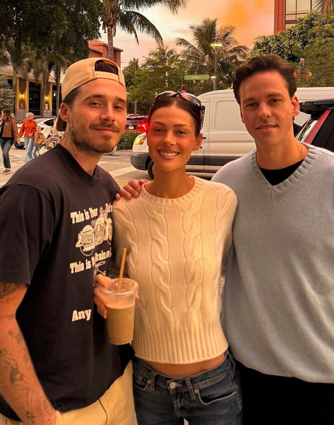 Brooklyn Beckham z bratem Nicoli Peltz