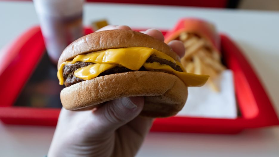Prawnicy twierdzą, że burgery z McDonald's czy Burger King nie wyglądają tak, jak w reklamach.