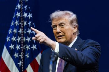 Pogrążą Trumpa? Demokraci pokazali kartkę dla Epsteina