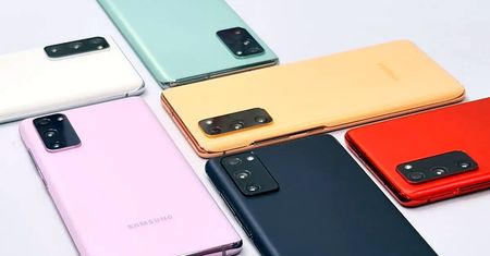 Drogi Samsungu, Galaxy S20 FE jest świetny, więc nie udawaj, że nie istnieje