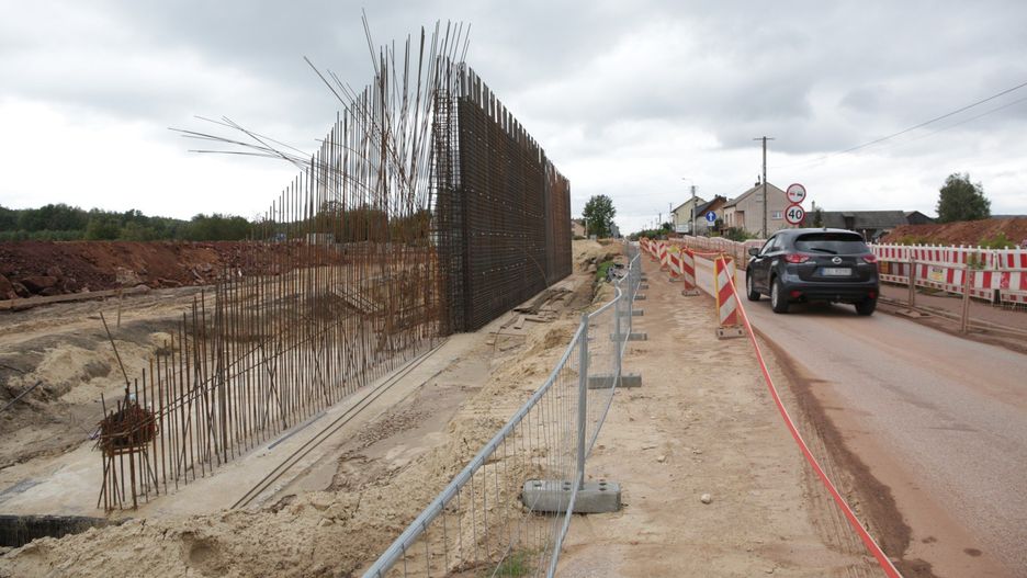 Trwa budowa drogi ekspresowej S74 Mniów - Kielce