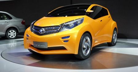 Dongfeng Nissan Viwa - kolejny koncept tylko dla Chin [Szanghaj 2013]