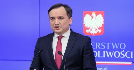 Ziobro: prokuratura wszczęła śledztwo w sprawie wojny na Ukrainie