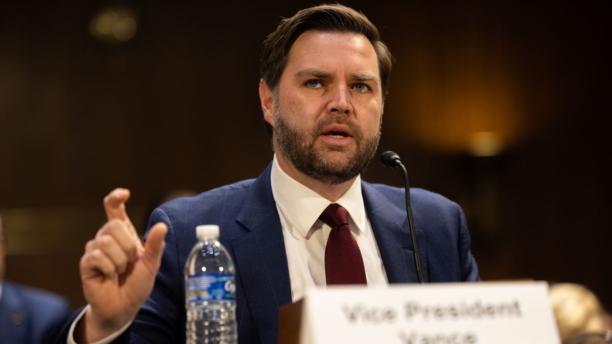 Kuzyn J. D. Vanca walczył na Ukrainie