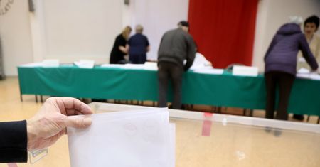 Polacy idą do urn. Druga tura w 60 miastach prezydenckich