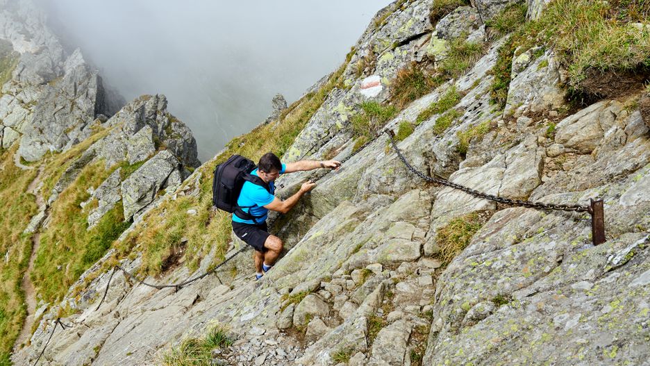Turysta z Chin wybrał się nad Morskie Oko. Prowadziła go nawigacja w telefonie (zdj. ilustracyjne)
