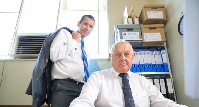 Nowy program „Ron Iddles: Dobry gliniarz” w CBS Reality (wideo)