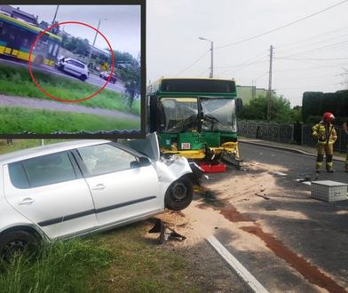 21-latek z impetem wjechał w autobus. Wypadek na Śląsku nagrała kamera