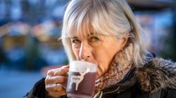 W mrozy powinien być zakazany. Kradnie ciepło, może skutkować hipotermią