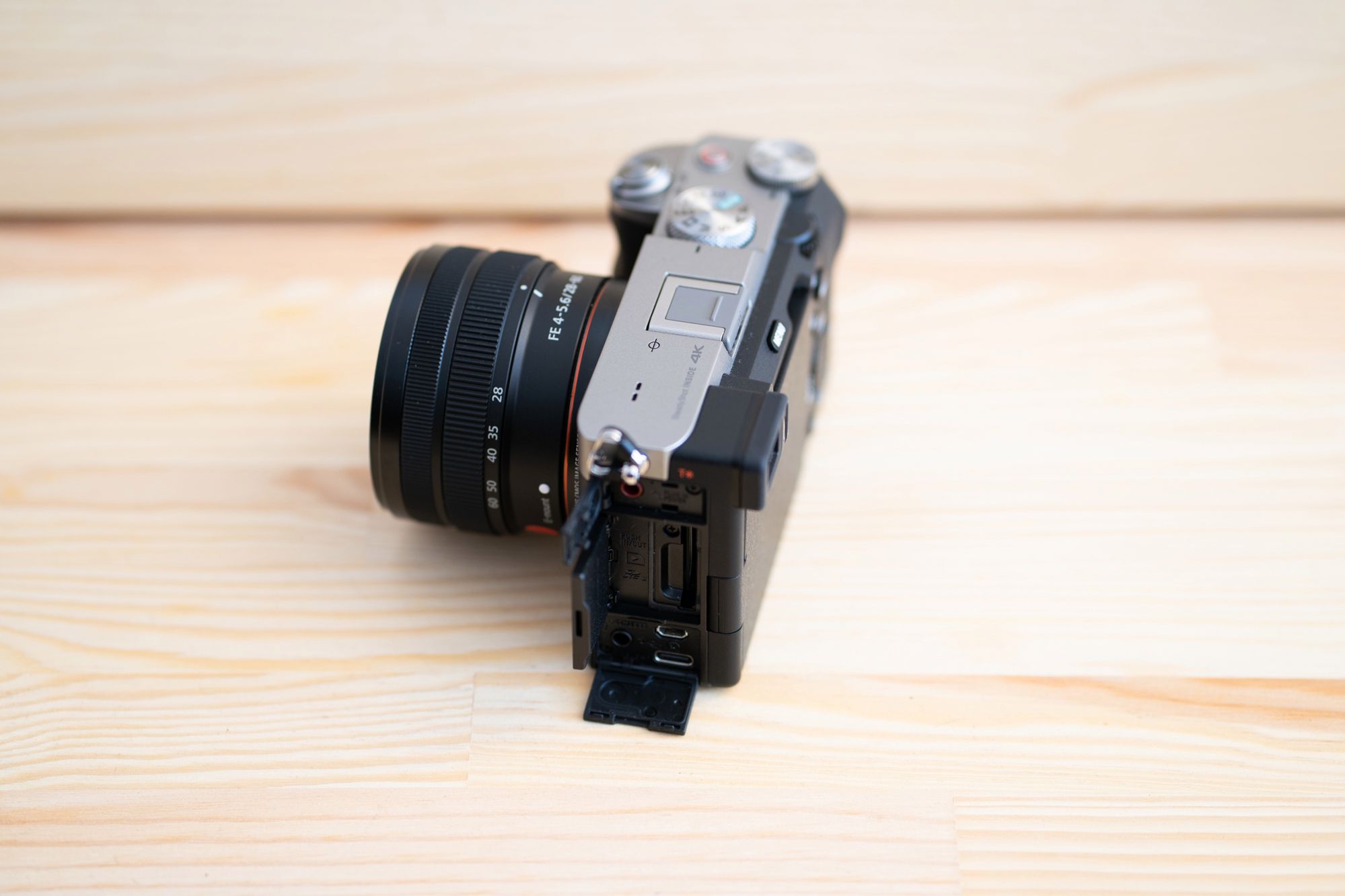 Sony A7C: Najmniejszy bezlusterkowiec z pełną klatką waży 509 gramów 6