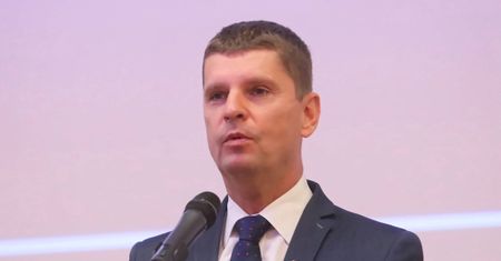 Zdalne nauczanie. Duże zmiany w szkołach. Minister wydał komunikat