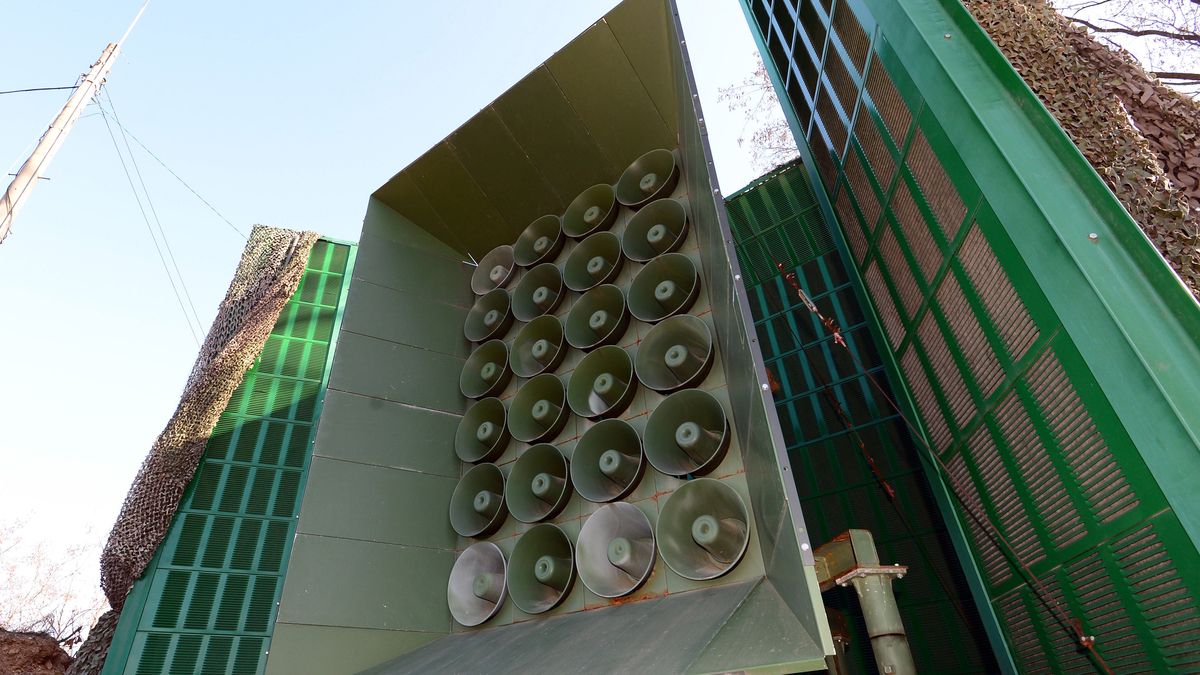 Głośniki na granicy Korei Płd. i Płn.