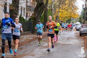 Warszawa: 5 MIL. Bieg Dzielnicy Włochy – zmiany w ruchu, utrudnienia w komunikacji