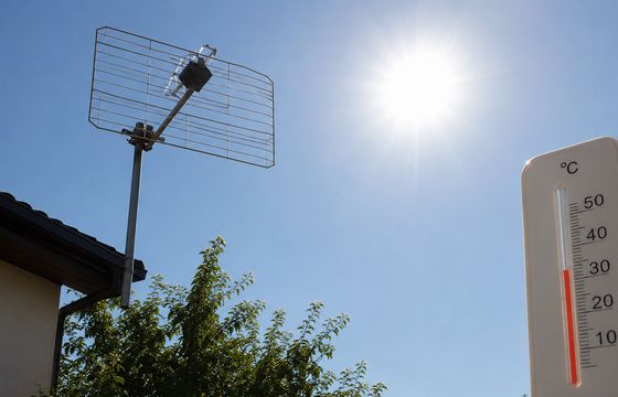 Upały mogą zakłócić naziemną telewizję cyfrową? Emitel odpowiada