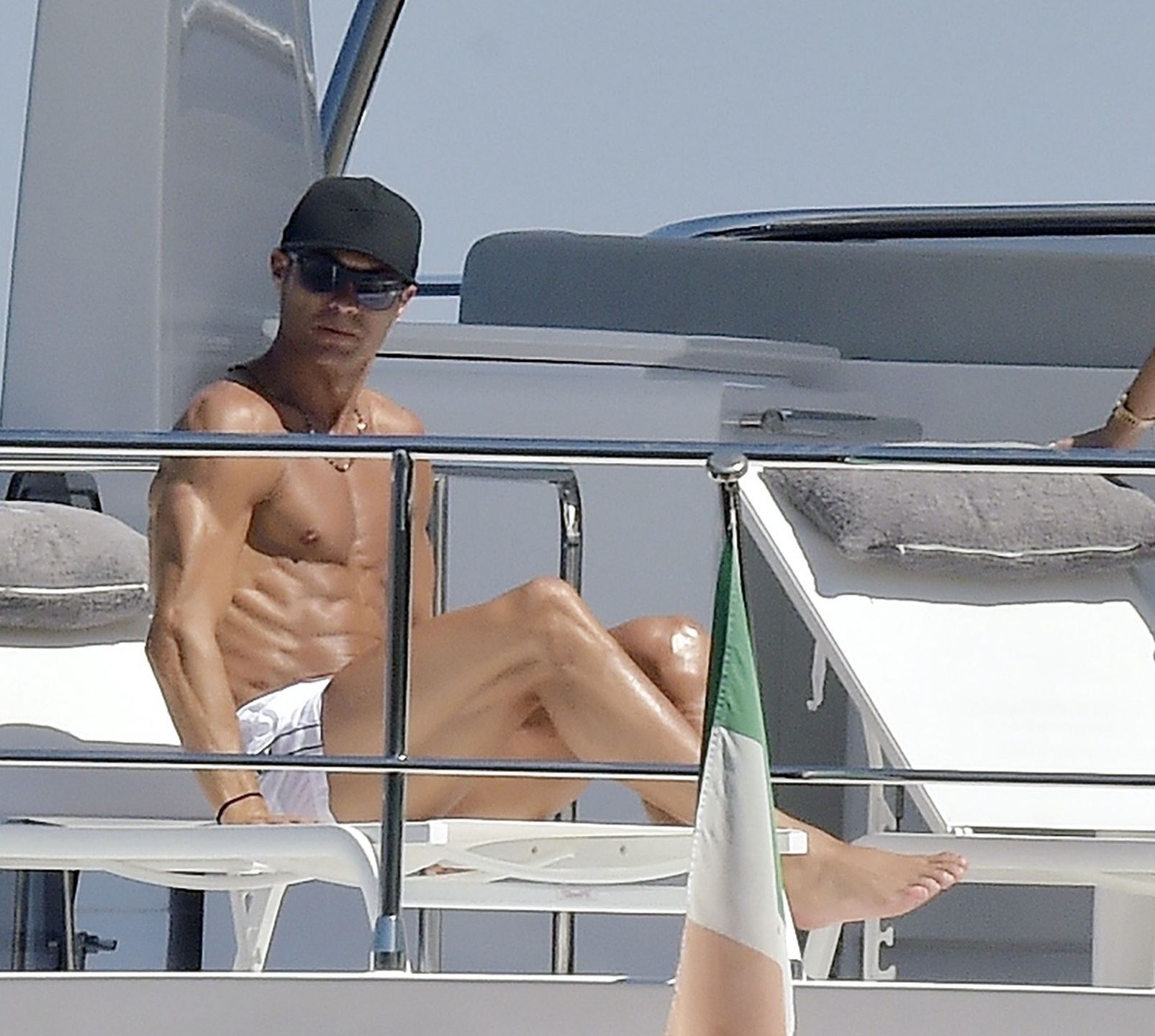Cristiano Ronaldo i Georgina Rodriguez wypoczywają na jachcie
