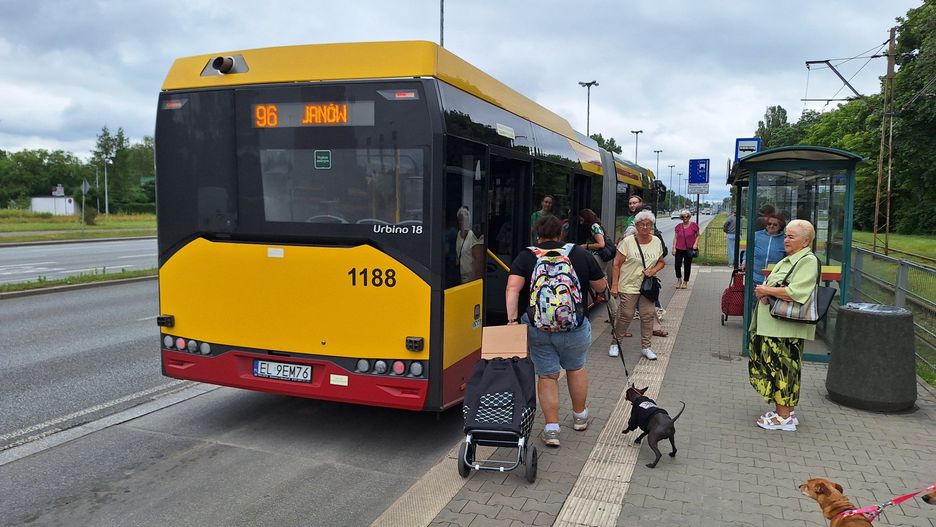 Linia 96 w kierunku Teofilowa znów odjedzie spod Manufaktury