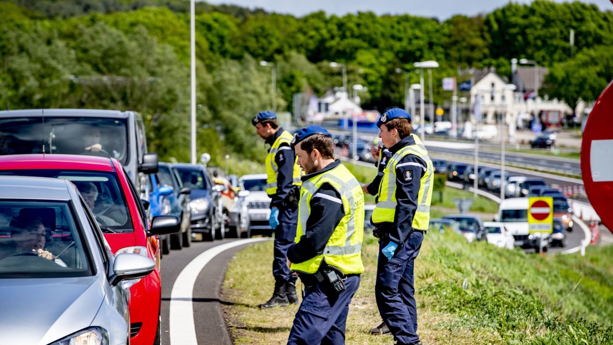 Przez pandemię spadła liczba migrantów.