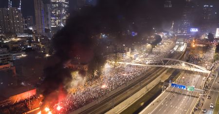 Nieoficjalnie: Jest decyzja Netanjahu po potężnych protestach