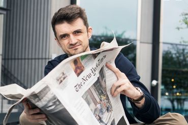 Rusza nowy "Raport o stanie świata". Jego gospodarzem Adrian Bąk