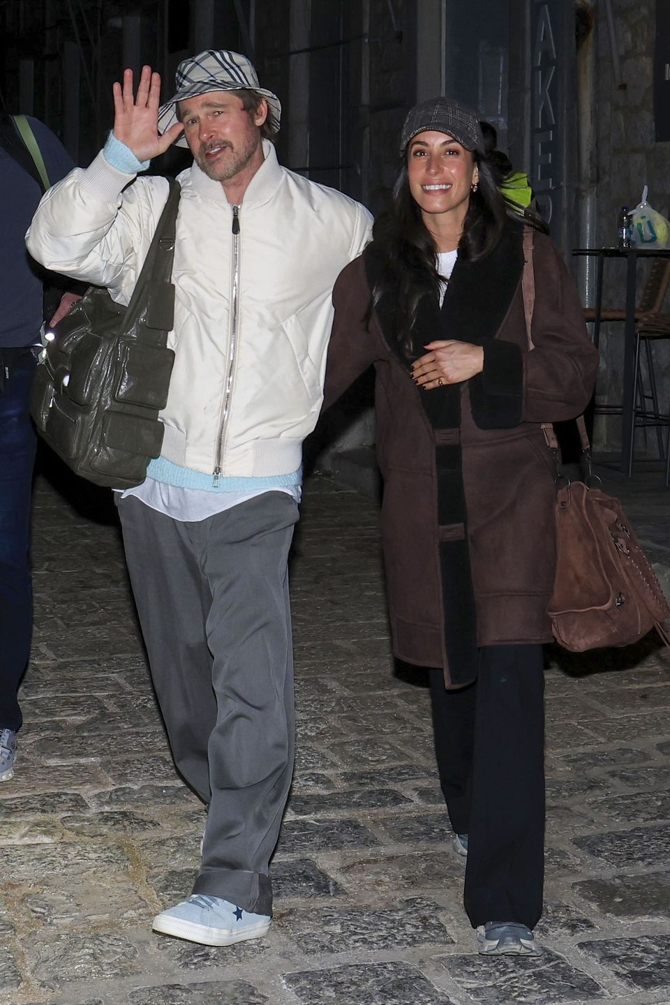 Brad Pitt i Ines de Ramon na greckiej wyspie