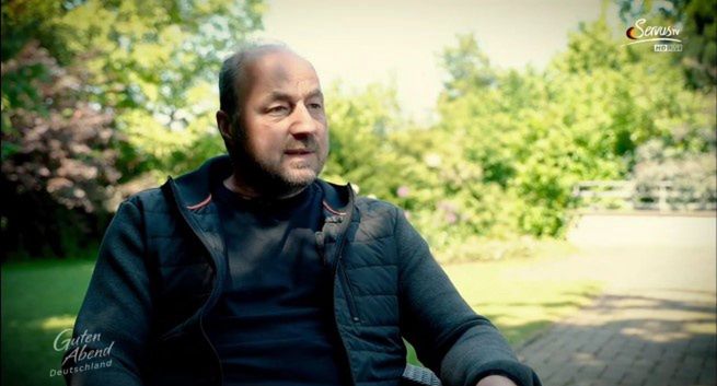 Niekodowana stacja zakończy nadawanie satelitarne i skupi się na VOD